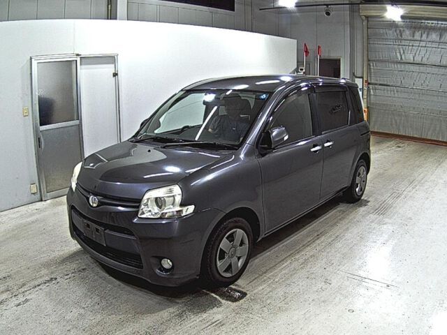 2011 Toyota Sienta